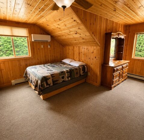 Cabin 18 Queen Up